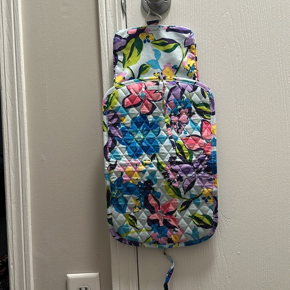 Vera Bradley medium hanging travel organizer- Marian Floral - Picture 2 of 6